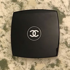 Chanel eyeshadow palette